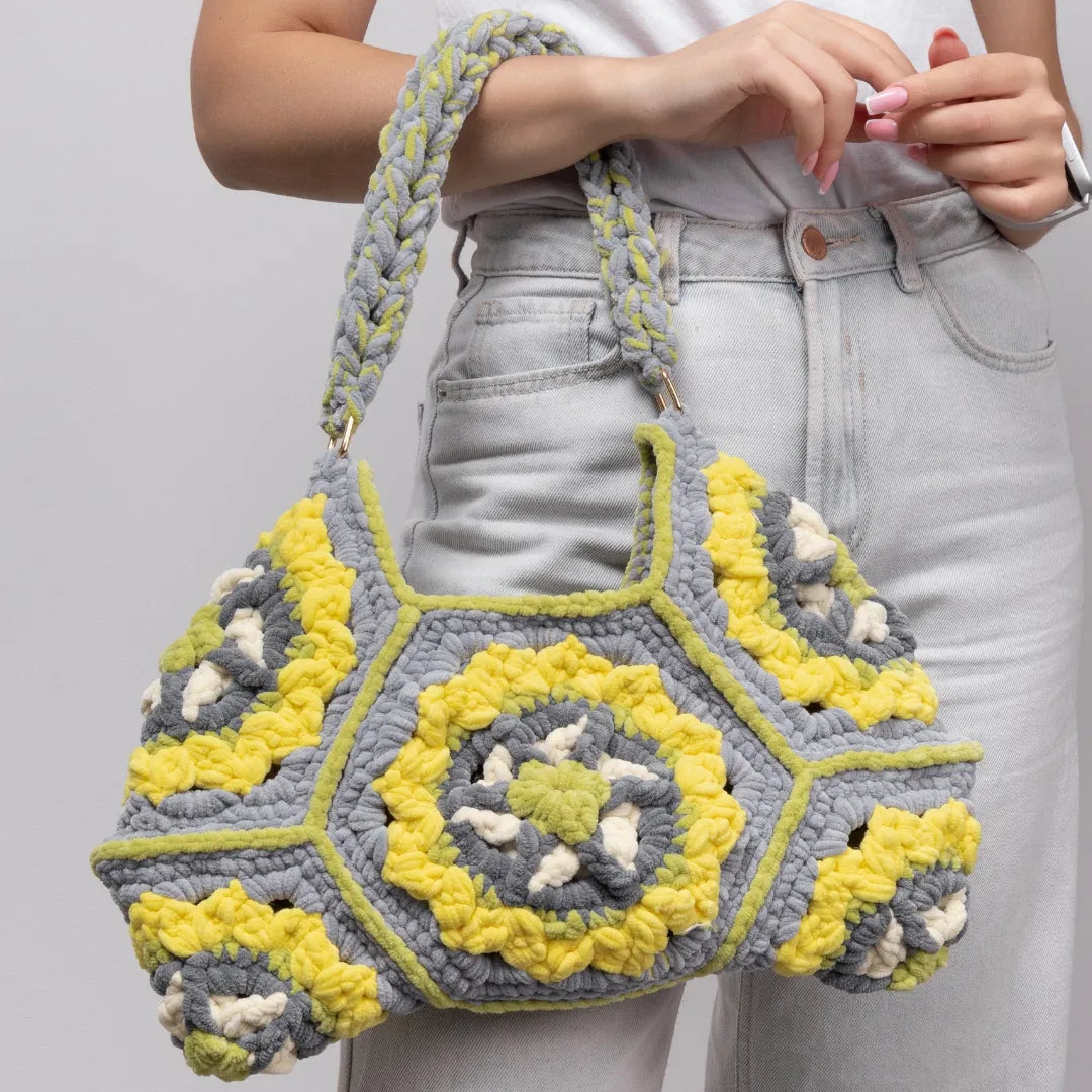 Hexagon puffy shoulder bag
