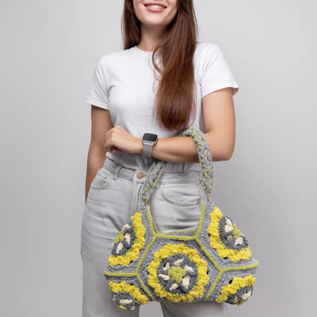 Hexagon puffy shoulder bag