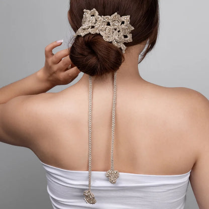 Floral choker with bicones