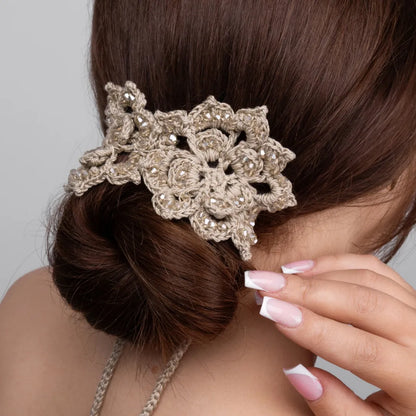 Floral choker with bicones