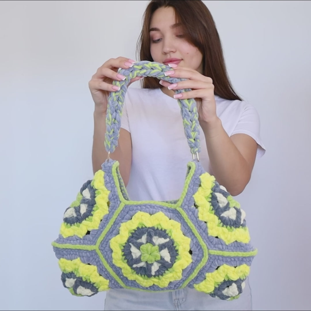 Hexagon puffy shoulder bag